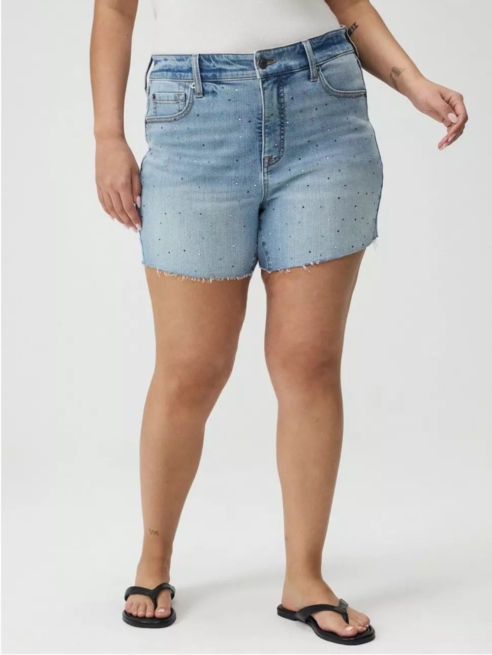 NWT Torrid Rhinestone High Rise Denim Shorts Surfrider Size 18